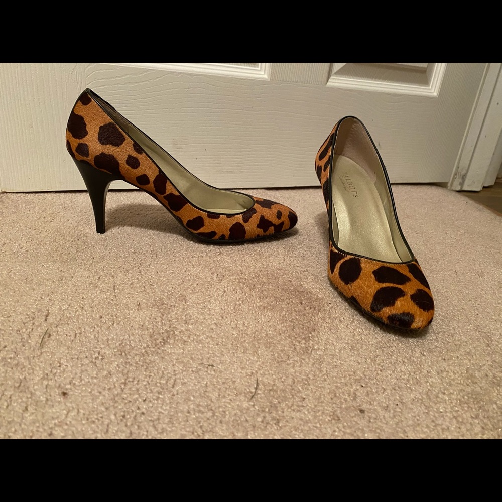 Animal print Talbots suede pumps